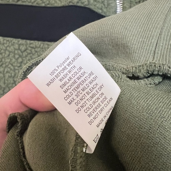 Zyia Active Flying V Sherpa Bomber Jacket - Picture 12 of 12